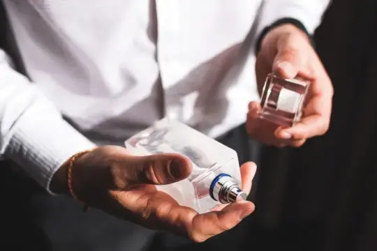 男士冬季五大香氛推荐：温暖又时尚的选择