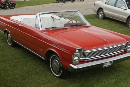 Galaxie 500：在市场变迁中坚守阵地的福特全尺寸家用车