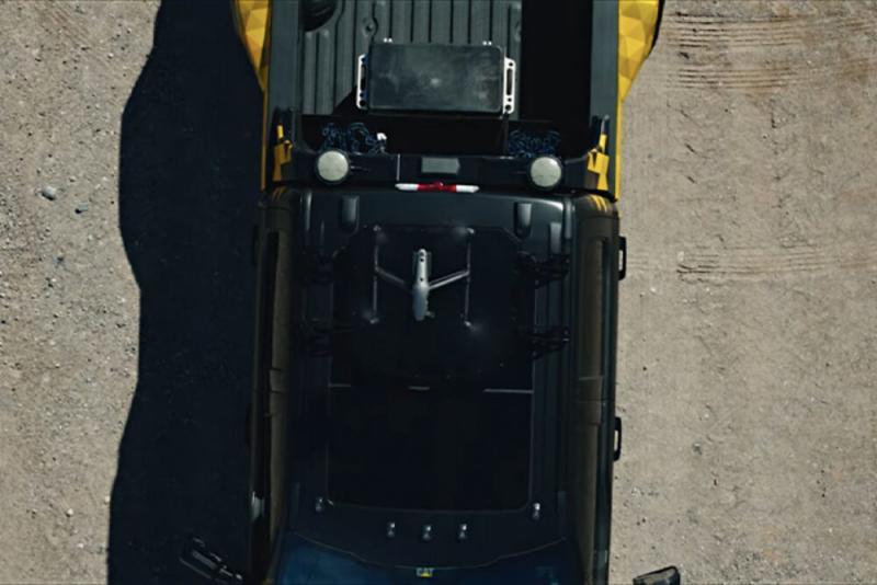 2026 Caterpillar Pickup Truck Concept 2