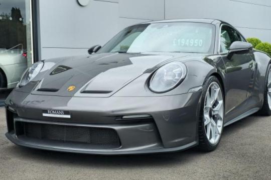 值得长期投资的现代超级跑车推荐