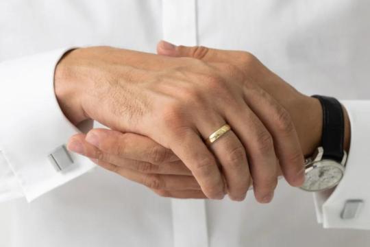 为什么女性喜欢与已婚男性发生关系