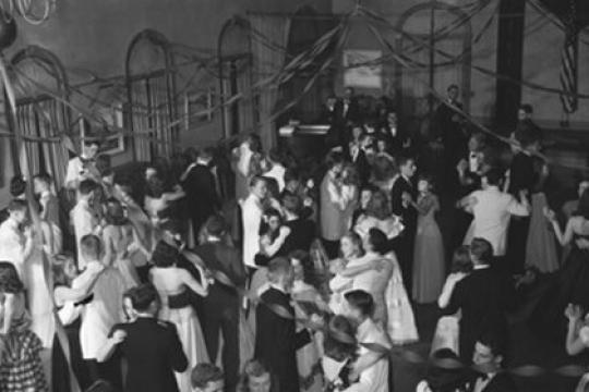 年轻男生的舞会指南