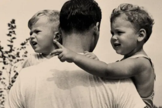 为人父母：塑造品格的独特课堂