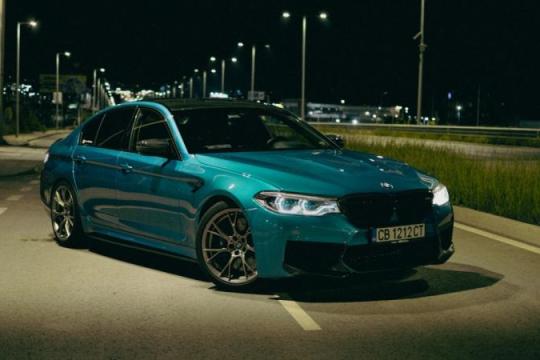 如今家用车也能跑得飞快，运动型车主们请让路