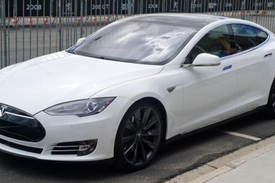 兼顾舒适与动力的豪华轿车推荐