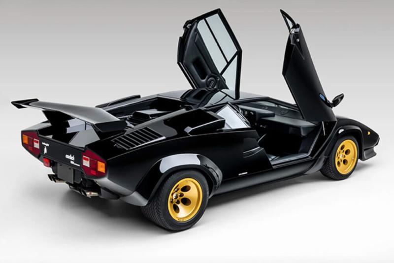 1985 Lamborghini Countach 3