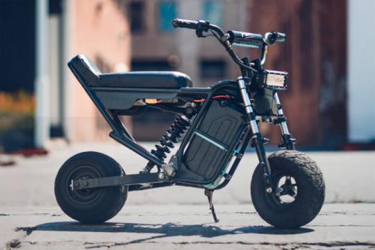 这款售价3000美元的电动迷你越野车，按下按钮即可轻松甩尾