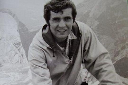 成为坚实的依靠