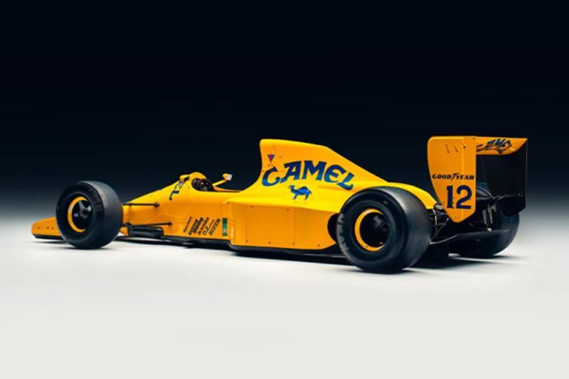 Camel F1 Countach and Lotus 2