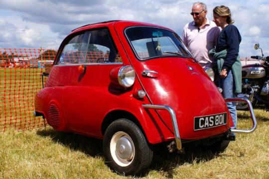 这10款奇特的经典汽车本不该受欢迎，但它们却火了