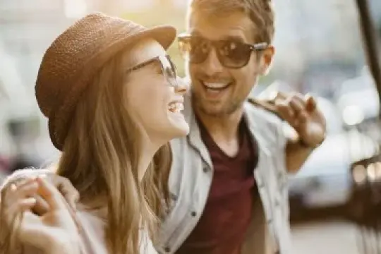 她把你放进“朋友区”的5个残酷真相