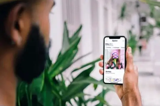 最新最棒的约会应用为网络交友注入更多内涵