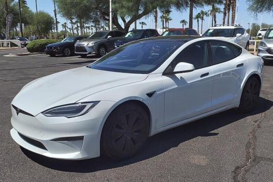 2021款特斯拉Model S Plaid评测：依旧是未来驾驶的标杆