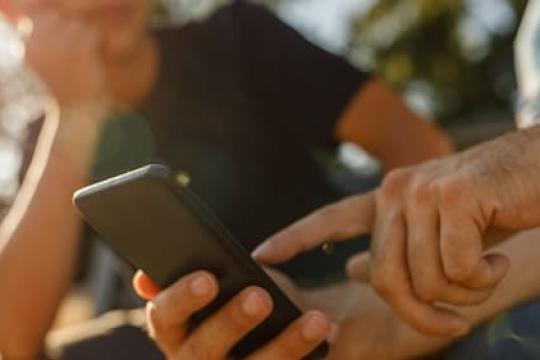 在高科技时代养育健康成长孩子的10条准则