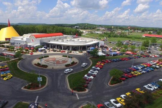 国家科尔维特博物馆开设全新展厅，展示赛车文物与经典车型