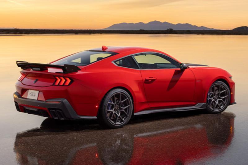 2026 Ford Mustang Dark Horse SC 3