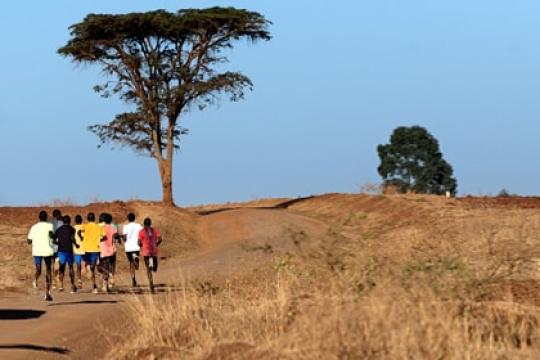 播客第1040期：部落跑者、周末勇士与我们对耐力运动的变化认知