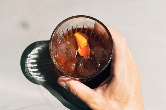 调制经典内格罗尼鸡尾酒的8款最佳琴酒推荐