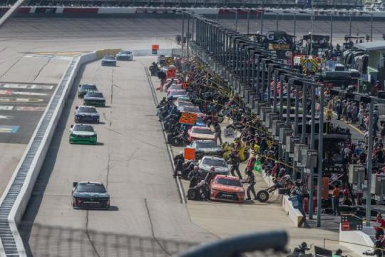 NASCAR赛程中最具挑战性的赛道及其原因解析