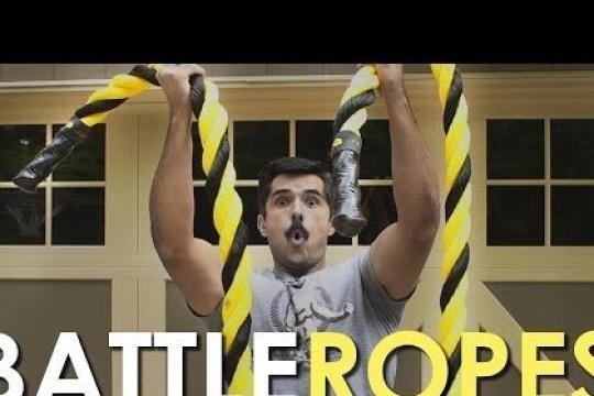 手臂的冲刺训练：15种战绳锻炼动作