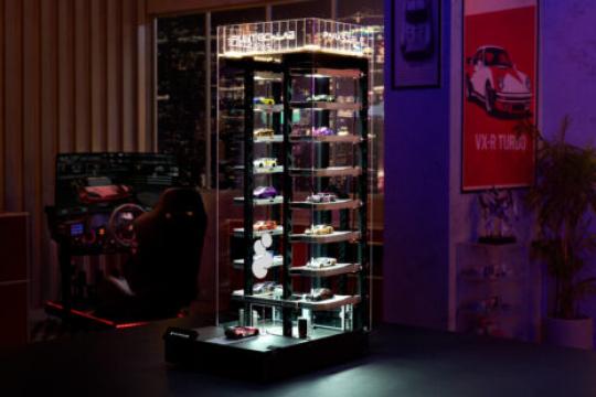 这款两英尺高的智能车库能自动停放并展示你的Hot Wheels模型车