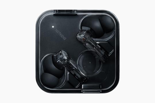 Nothing Ear (3) 用超级麦克风技术重新定义耳机充电盒