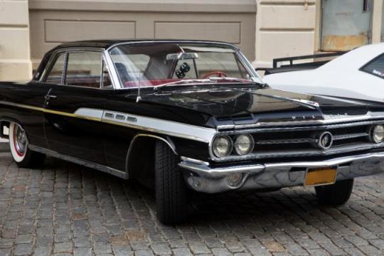 1963款别克Wildcat：追逐尊贵买家的豪华肌肉车