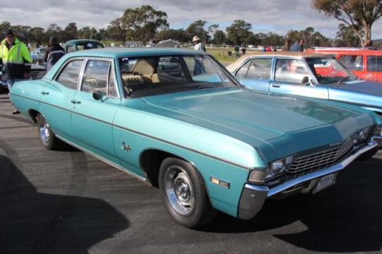 1967款雪佛兰Impala SS：大型肌肉车中的速度传奇