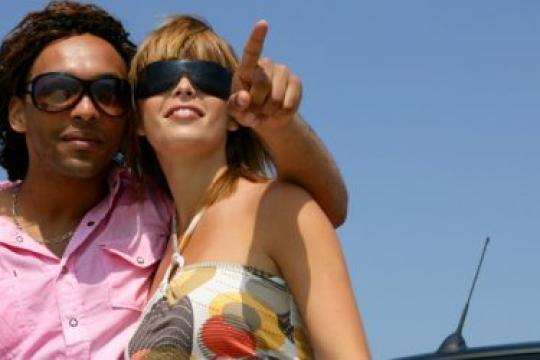 他不想谈恋爱却为何一直留着我？