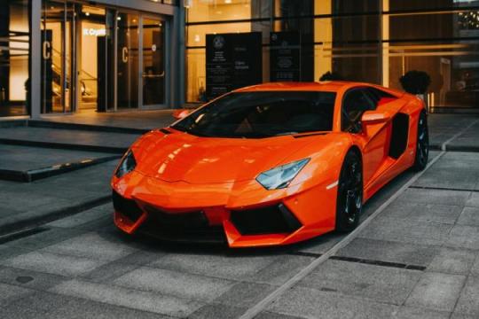 为什么Aventador成为现代V12狂怒的象征