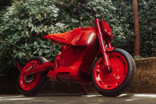 Brabus首款电动摩托车亮相，酷似《阿基拉》中的未来座驾