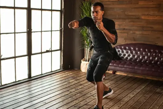 这款电刺激训练服让你的肌肉快速增长