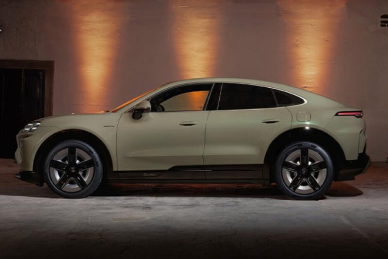 2026 Porsche Cayenne Coupe Electric 2