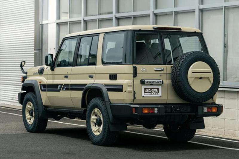 Toyota Land Cruiser 70 Urban Style Concept 3
