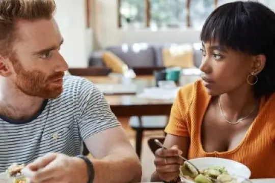 如何成熟地与伴侣意见不合