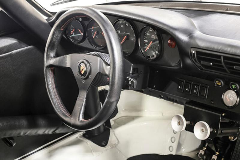 1990 Porsche 964 Carrera 4 Leichtbau 3