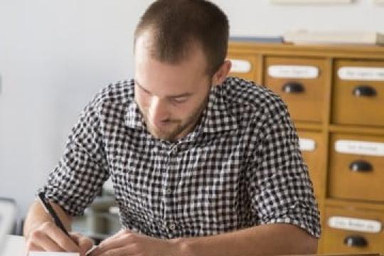 别再忍受发际线后移，采取行动改变现状