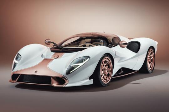 De Tomaso P72终现身：700马力纯粹驾驶体验，无任何屏幕干扰