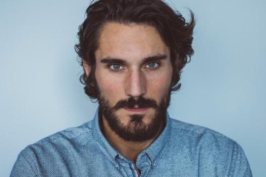 好消息：原来你的Movember小胡子也可能成为约会加分项