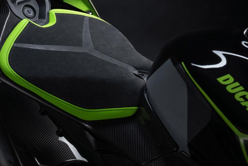 Panigale V4 Lamborghini 4