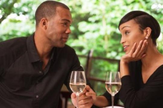 与从未谈过恋爱的人约会的10个建议