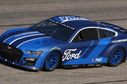 NASCAR空气动力学规则的演变及其重要性解析