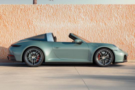 保时捷4S回归2026款911，重夺最佳日常驾驶之王