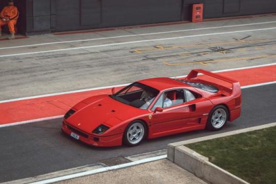 法拉利F40为何至今依然令人感受禁忌的速度