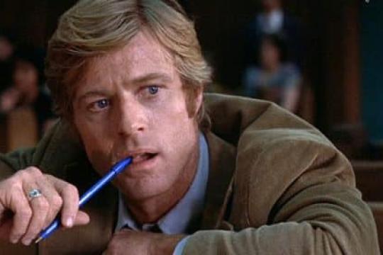 如何穿搭灯芯绒：复古与时尚的完美结合