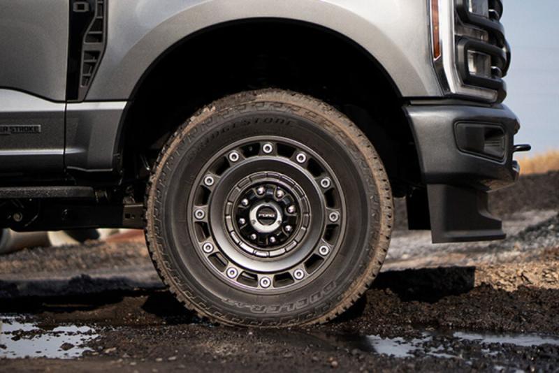 2027 Ford Super Duty Carhartt Edition 2