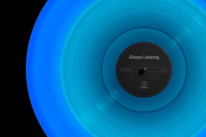 Audio Technica Hotaru Turntable 1