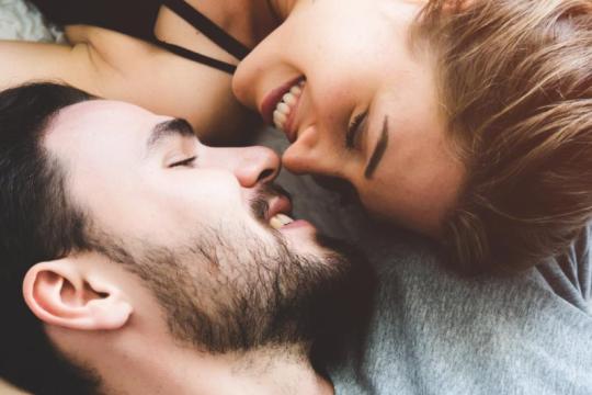 如何在床上让对方惊艳，即使你并不“雄壮”