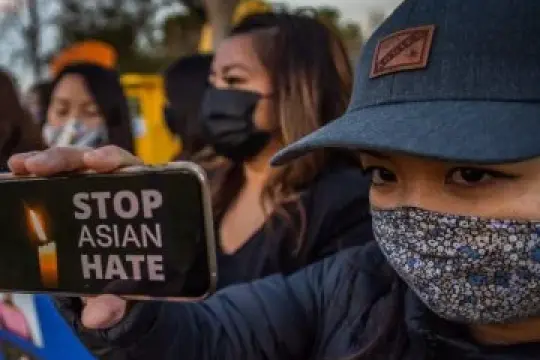 如何有效抵制针对亚裔美国太平洋岛民的仇恨行为