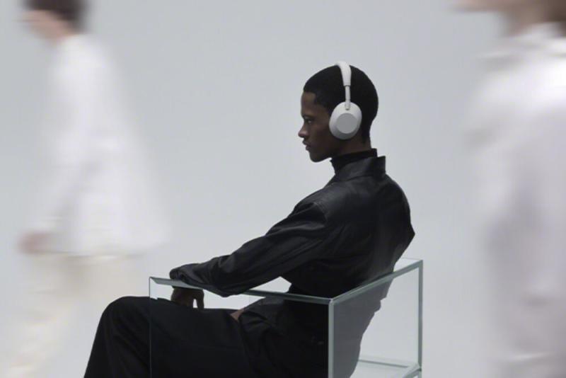 Sony WH1000XM6 Headphones 4